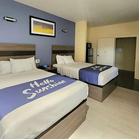 Days Inn By Wyndham Freeport Exteriér fotografie