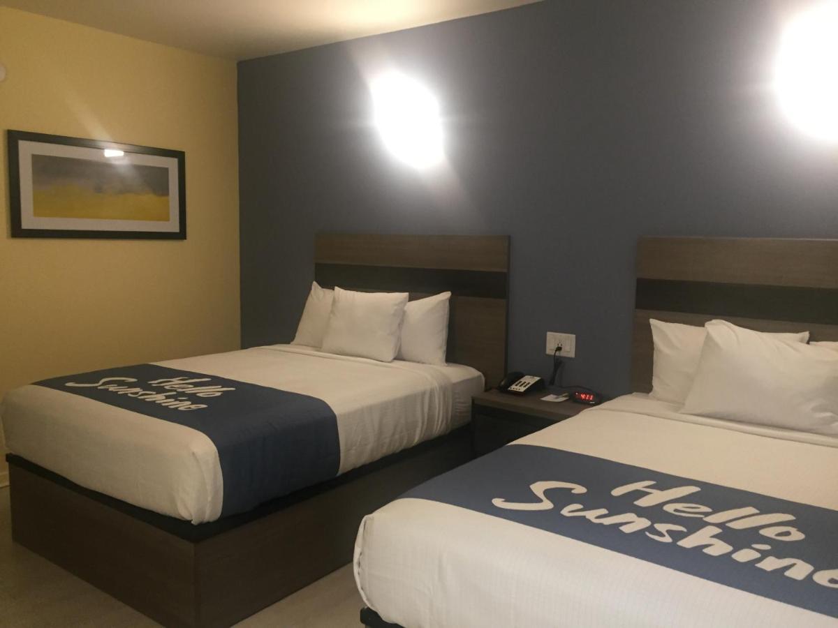 Days Inn By Wyndham Freeport Exteriér fotografie