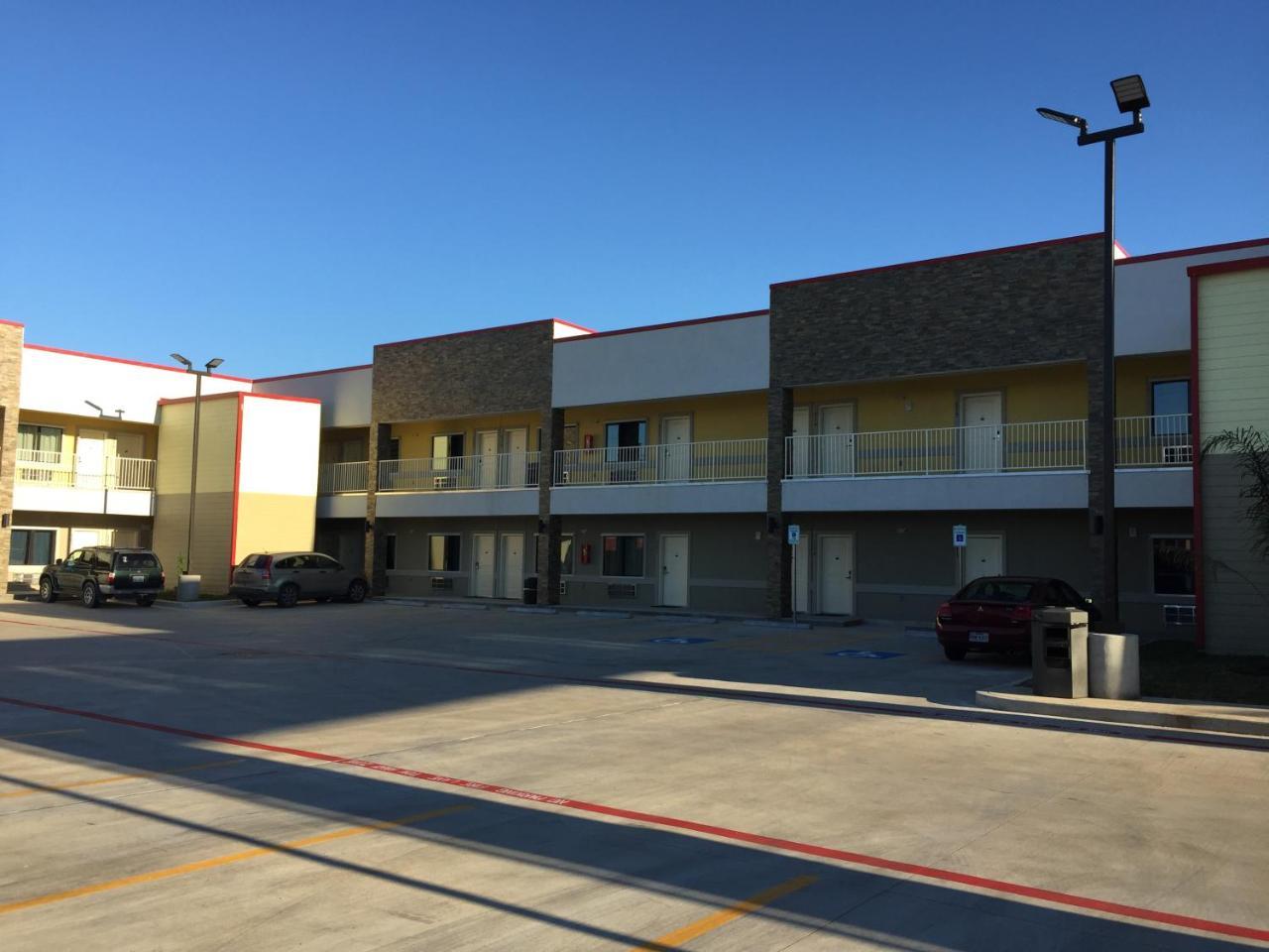 Days Inn By Wyndham Freeport Exteriér fotografie