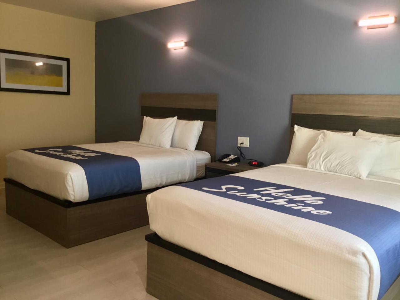 Days Inn By Wyndham Freeport Exteriér fotografie