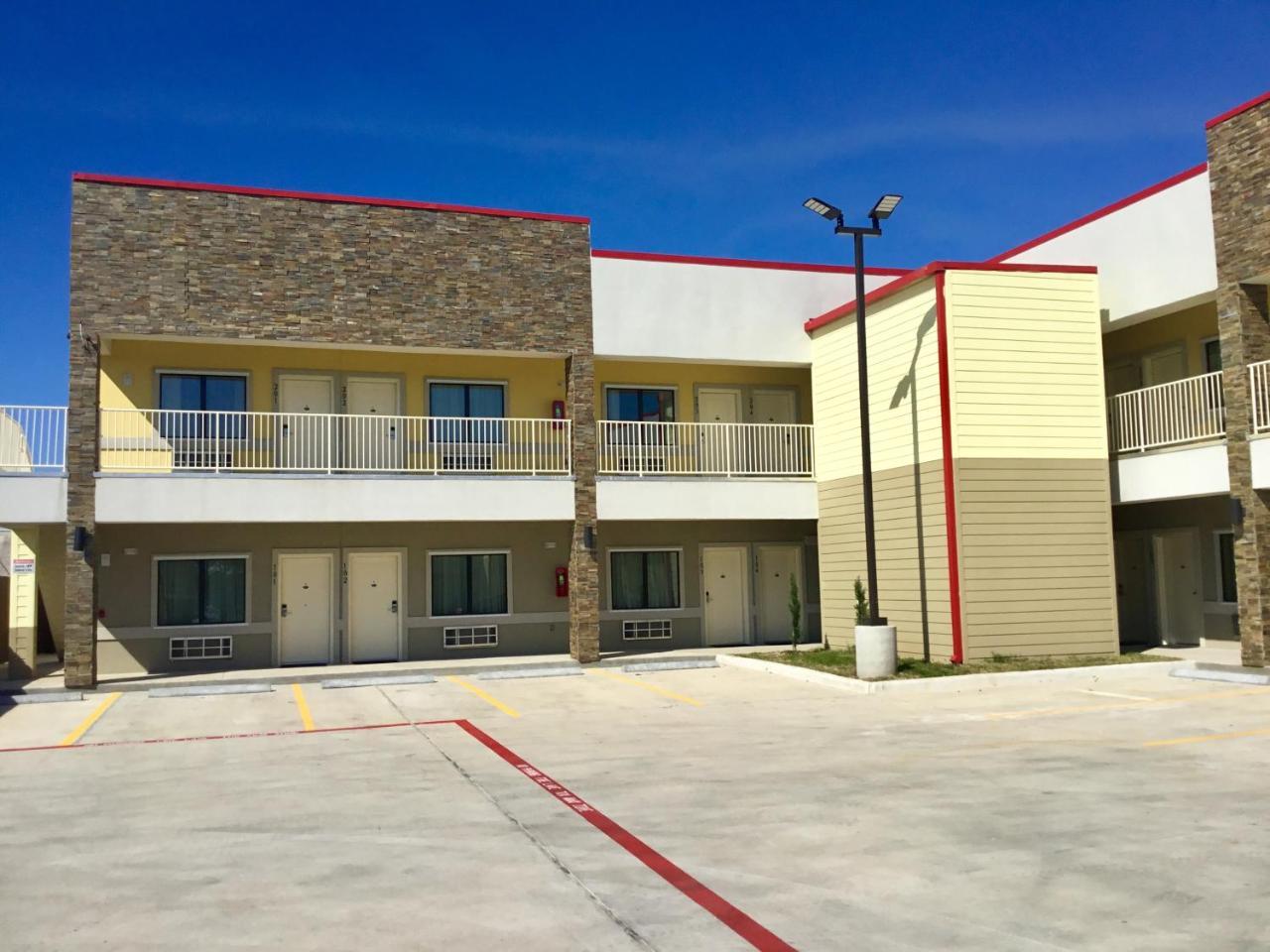 Days Inn By Wyndham Freeport Exteriér fotografie