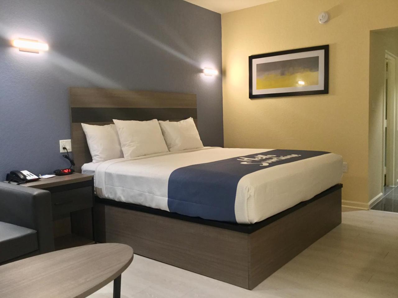 Days Inn By Wyndham Freeport Exteriér fotografie