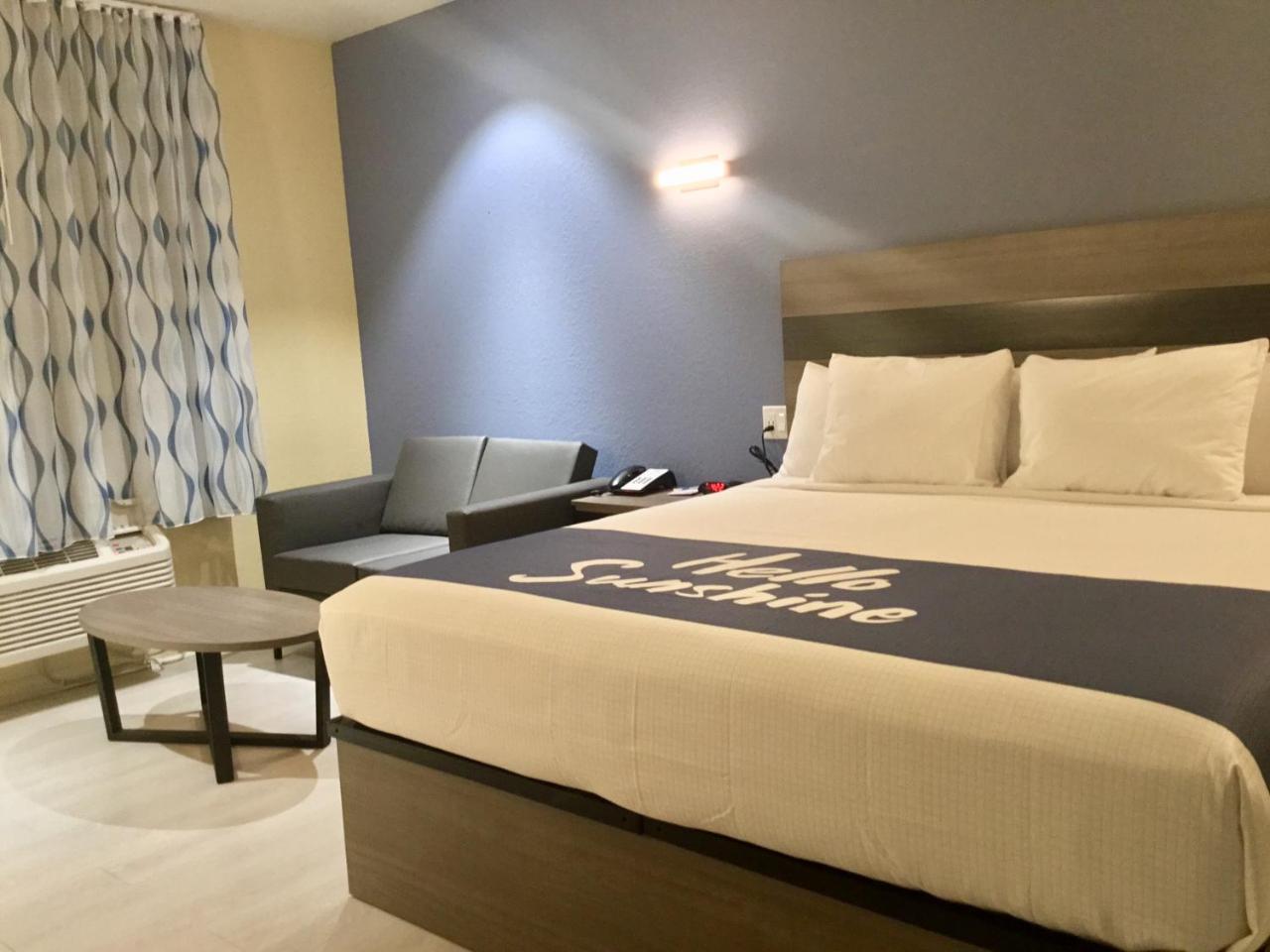 Days Inn By Wyndham Freeport Exteriér fotografie
