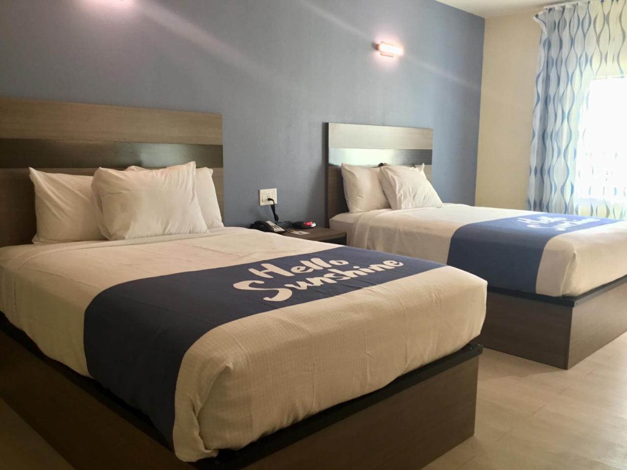 Days Inn By Wyndham Freeport Exteriér fotografie
